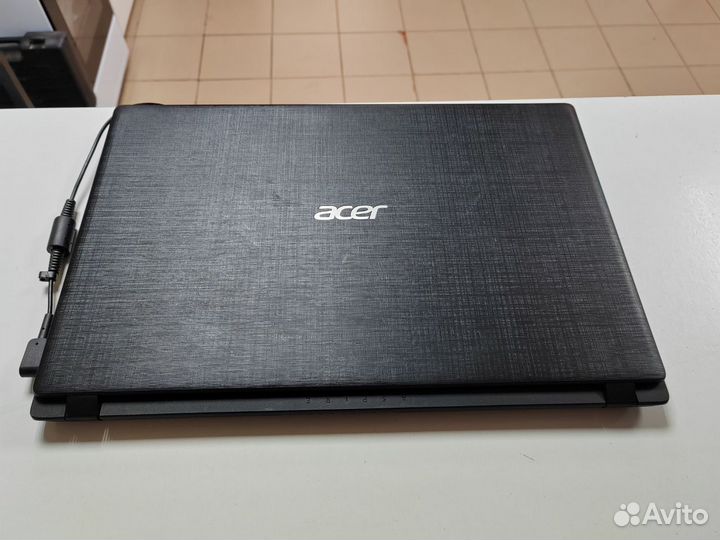 Ноутбук Acer для учебы и работы (r204)