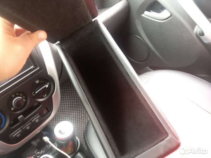 Подлокотник на LADA гранту