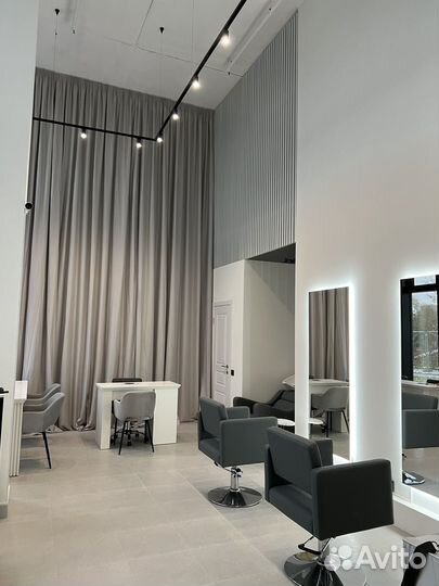 Парикмахер стилист колорист