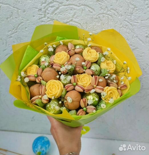 Букеты из сухофруктов и орехов