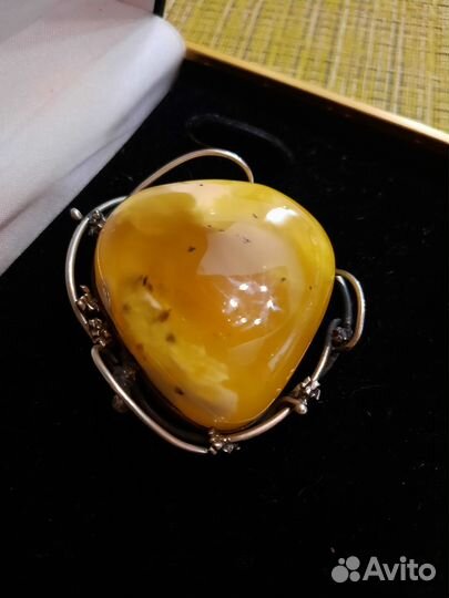 Брошь Янтарь винтаж