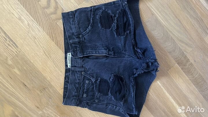 Джинсовые шорты pull&bear 26