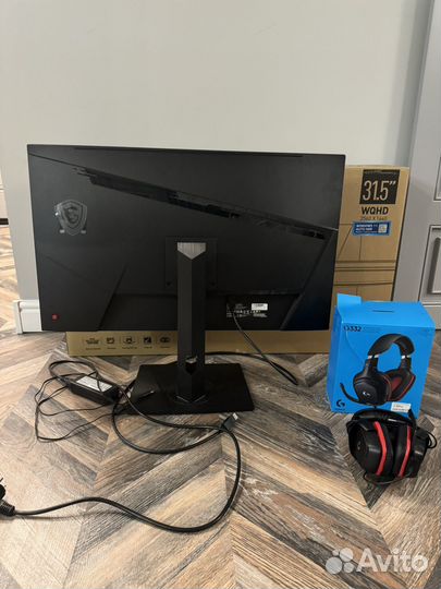 Монитор msi MAG321QR