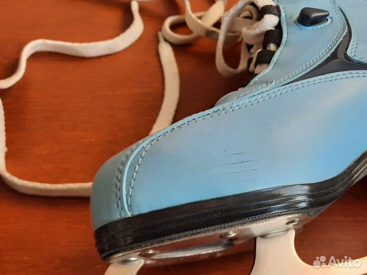 Коньки фигурные женские 38 размер