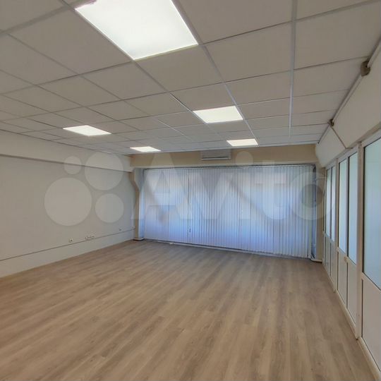 Сдам офисное помещение, 105.6 м²