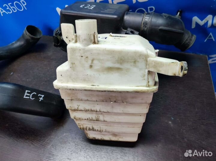 Корпус воздушного фильтра Geely Emgrand Ec7