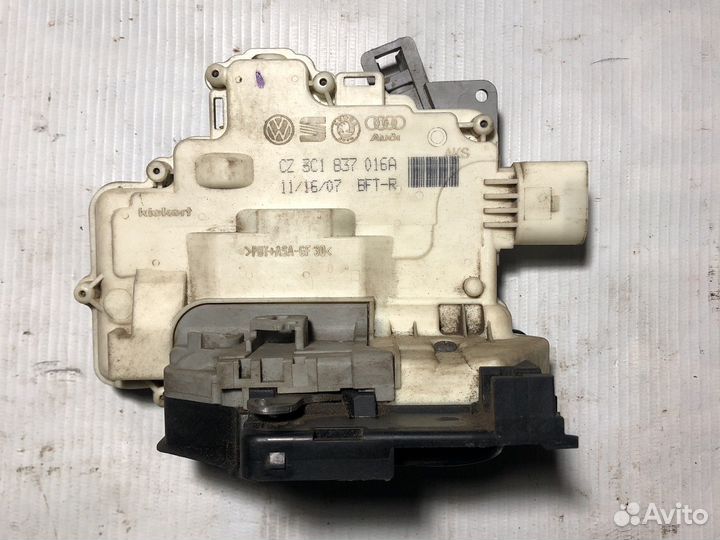 Замок двери передней правой VAG 3C1 837 016A