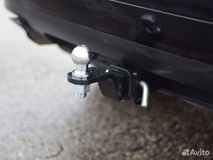 Фаркоп под квадрат Volkswagen Touareg II 7P, 2010