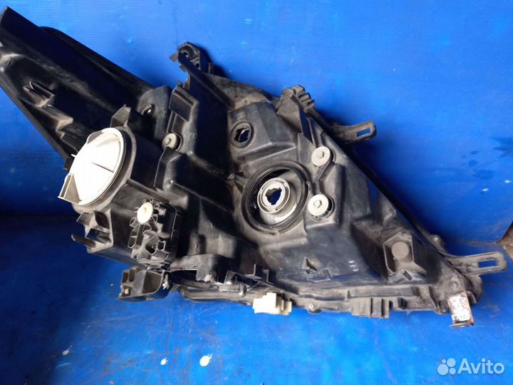 Фара левая Nissan Patrol Y62