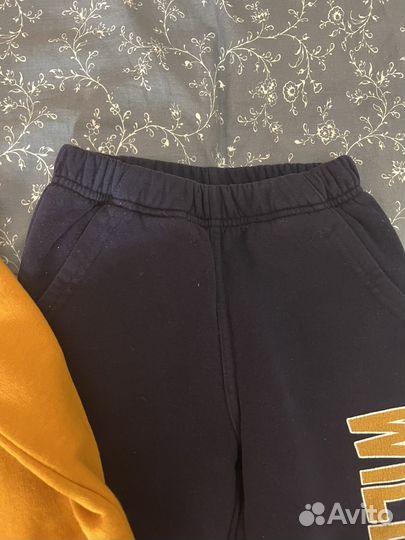 Костюм теплый на мальчика на 4-5 лет