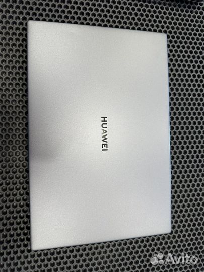 Ноутбук Huawei MateBook D 14