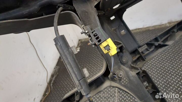 Рамка передняя Volkswagen Passat CC, 2011