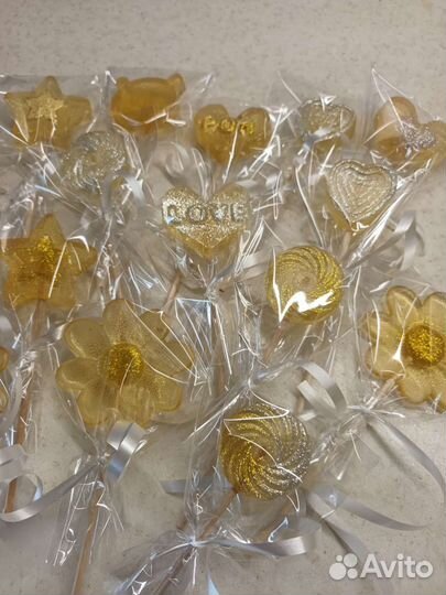 Пряники, леденцы на палочке, безе