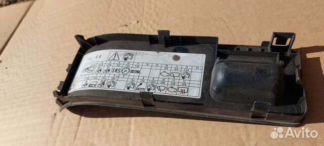 Крышка предохранителей салона Honda Fit 2002