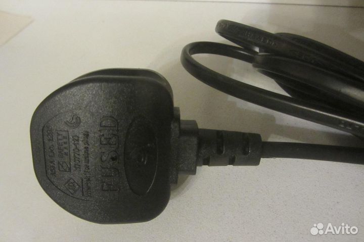 Сетевой кабель питания