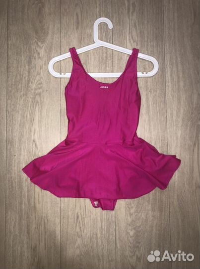 Купальник и шапочка для бассейна