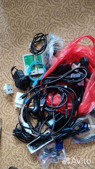 Кабели и переходники много разных