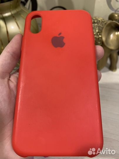 Чехлы на iPhone XS