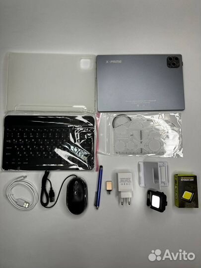 Планшет с клавиатурой и мышкой