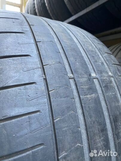 Pirelli P Zero 285/35 R20 104Y