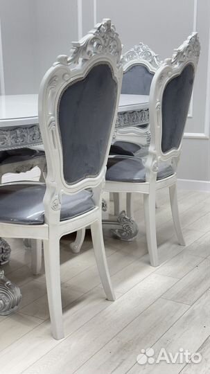 Стол и стулья комплект