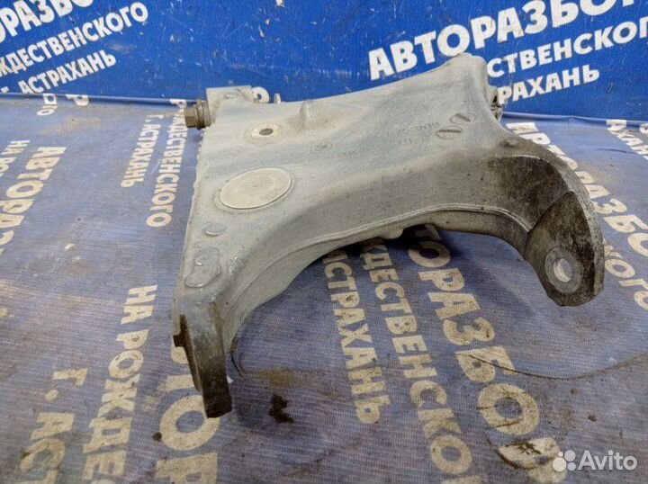 Рычаг задний нижний левый Bmw E65 седан 2004