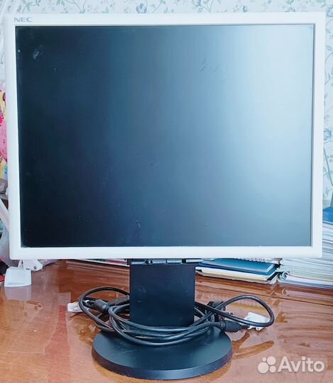 Монитор NEC MultiSync LCD 2070 NX - BK-4(L2)