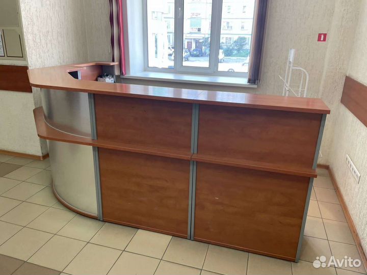 Стойка, стол