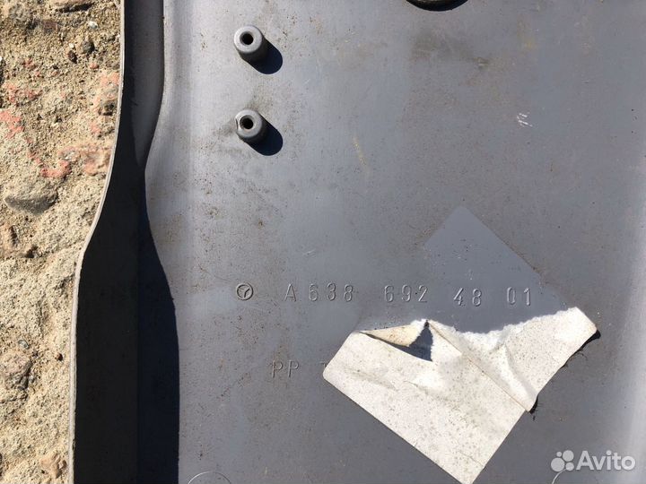 Обшивка стойки Мерседес Вито 638 a6386924801