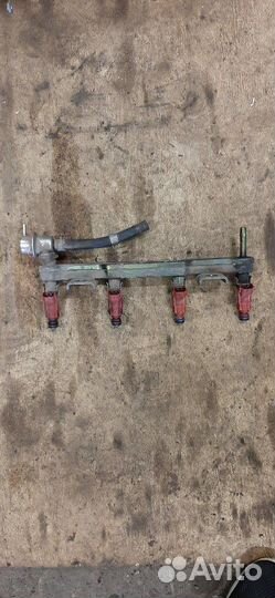 Форсунка топливная Nissan Primera P11 Almera n16