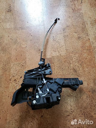 Ford Focus 2 Замки задних дверей