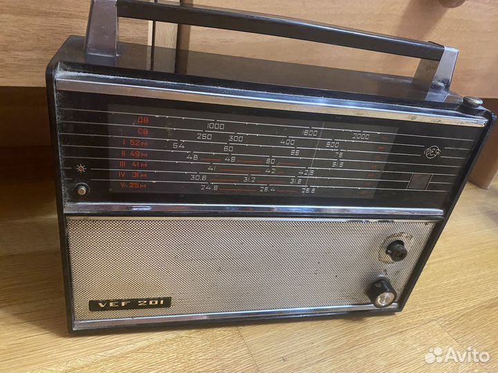 Радиоприемник VEF 201 на запчасти