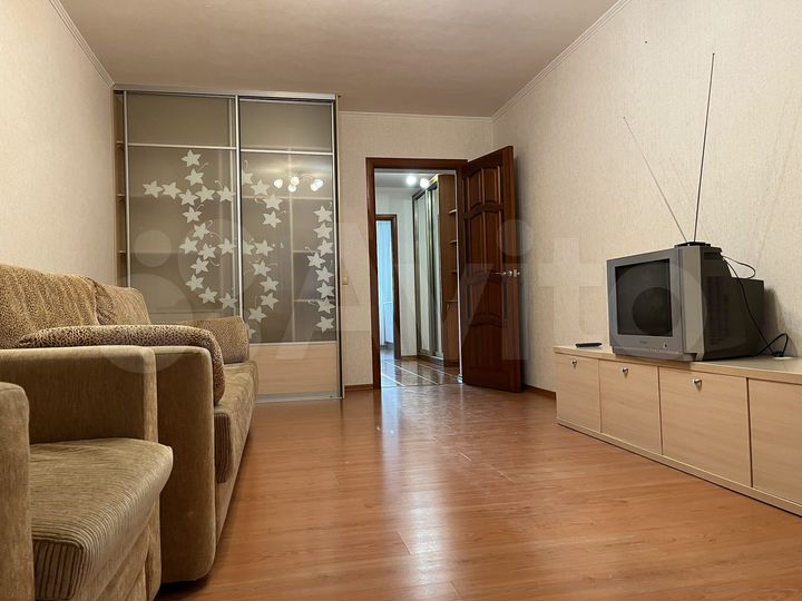 1-к. квартира, 43 м², 3/5 эт.