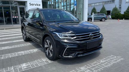 Volkswagen Tiguan L 2.0 AMT, 2023