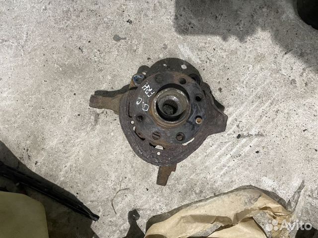 Кулак передний правый opel corsa C combo meriva A