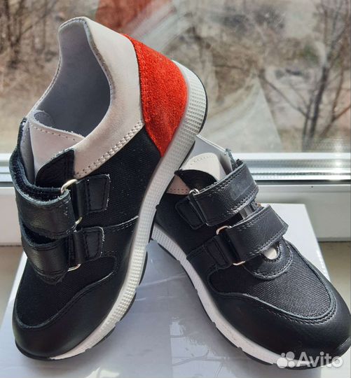 Кроссовки детские 29 размер