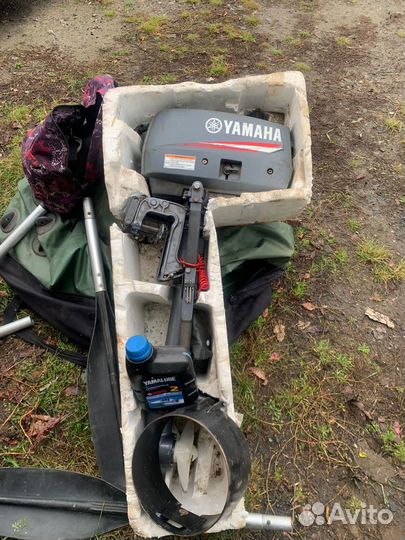 Надувная лодка с мотором