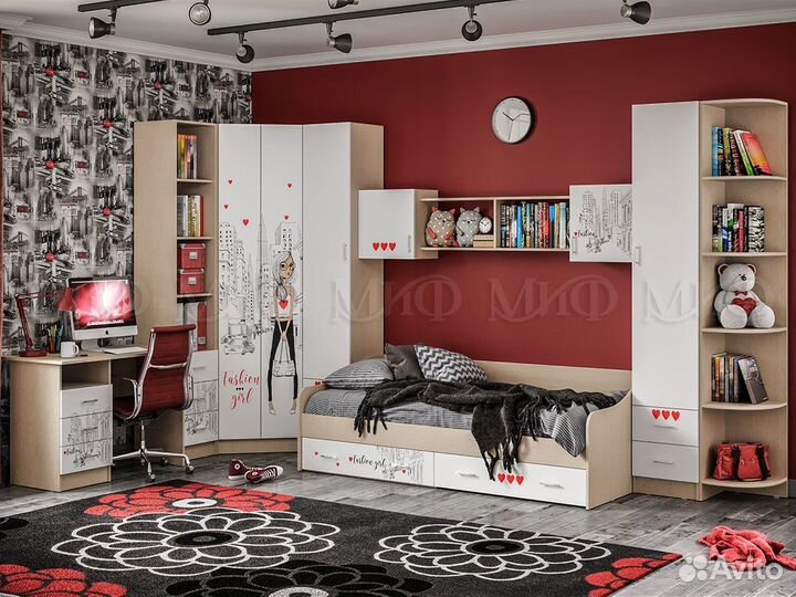 Мебель в детскую комнату для девочки Новая