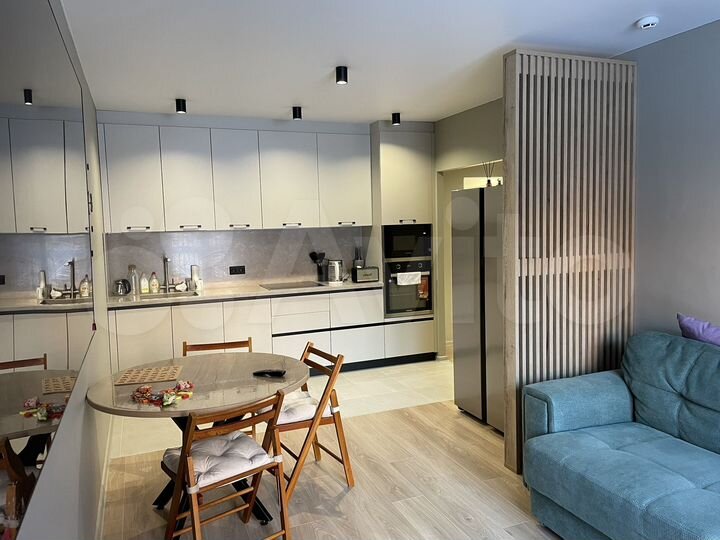 4-к. квартира, 85 м², 2/9 эт.