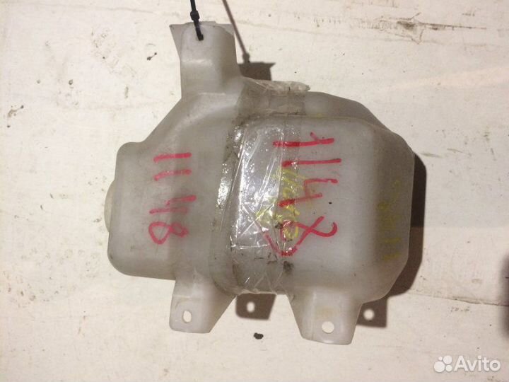 Бачок омывателя Honda Stepwgn