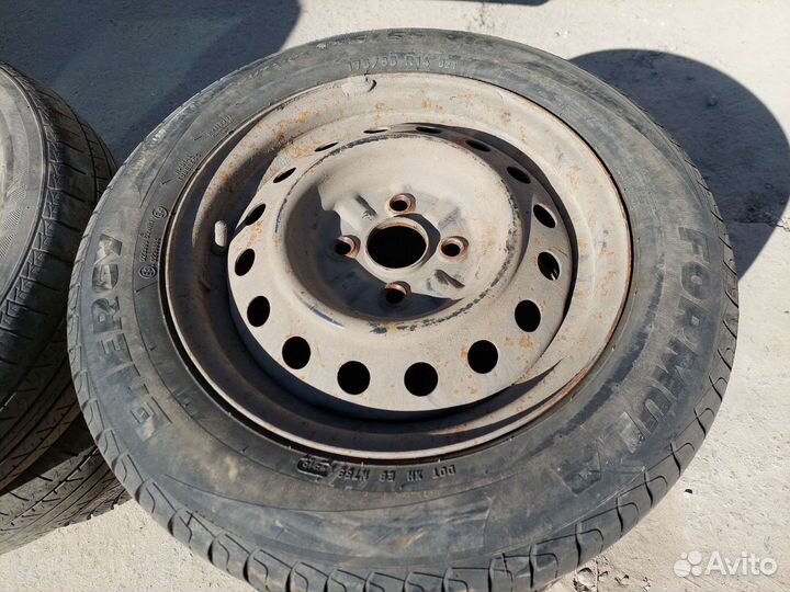 Колпаки volkswagen polo r15