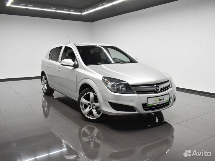 Opel Astra 1.6 МТ, 2013, 225 662 км