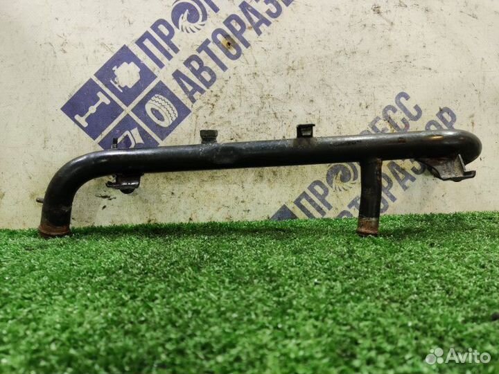 Патрубок системы охлаждения Audi A4 B6 седан 1.8