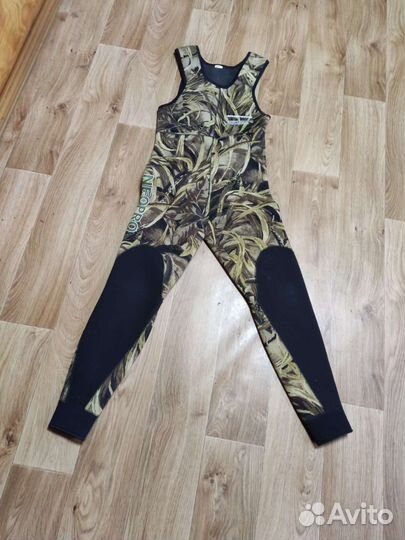 Гидрокостюм и снаряжение для подводной охоты