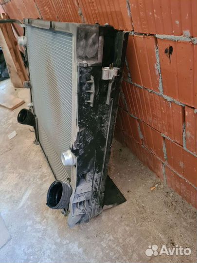 Радиатор на Бмв х5 кузов F15