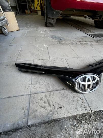 Решетка радиатора Toyota RAV4 4 CA40 2015-2019