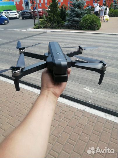 Квадрокоптерс камерой sjrc F11S PRO