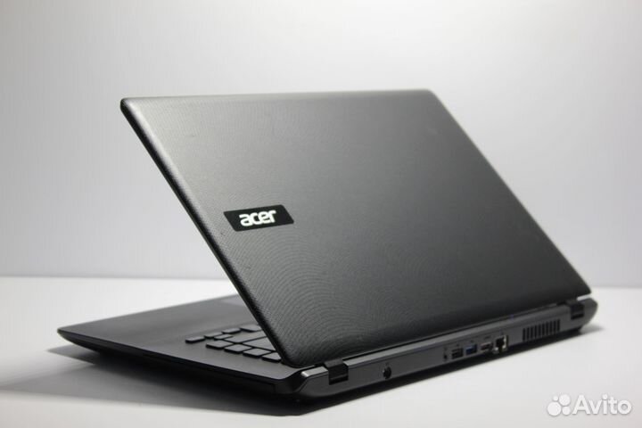 4-х ядер.Ноутбук Acer/Новый SSD/Отличное состояние