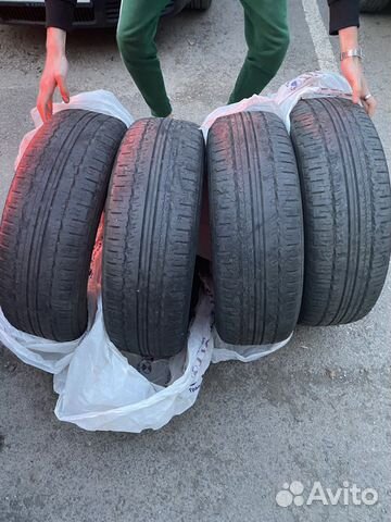 Nokian Tyres Hakka Black 2 SUV 215/70 R16 90Z