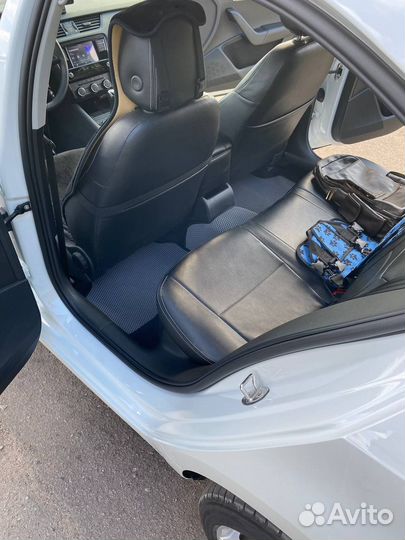 Skoda Octavia 1.6 МТ, 2018, 128 000 км